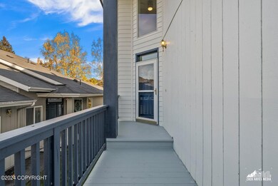06-6739DELONGLANDINGCIR_ZHM_006