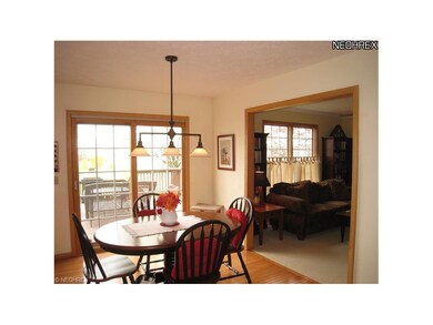 Alternate view of the dinette