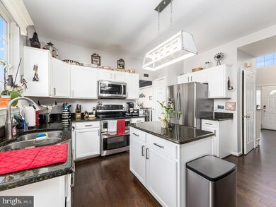 17023 Cass Brook Ln, Woodbridge, VA 22191 - photo 5