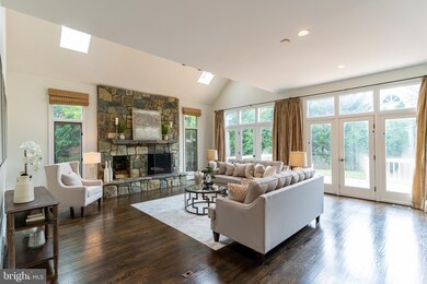 10101 Watts Mine Ln, Potomac, MD 20854 - photo 3