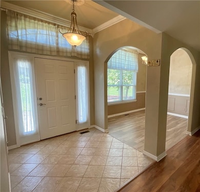 Entry / Formal Dining