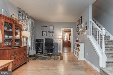 22 N 4th St, Quakertown, PA 18951 - photo 2