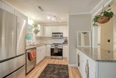 11-web-or-mls-CREM_1644 Royle_011