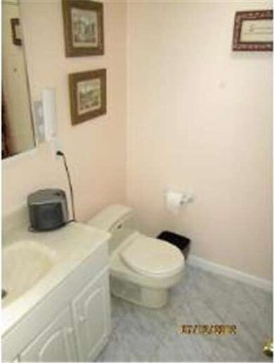 3650 Genesee Dr, Philadelphia, PA 19154 - photo 6