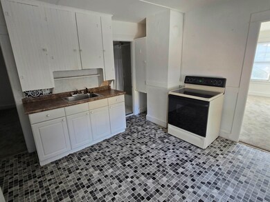 23 Lincoln Heights, Claremont, NH 03743 - photo 3