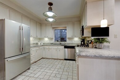 9604 Longmont Dr, Houston, TX 77063 - photo 6