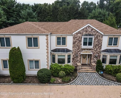 4 Seneca Dr 2