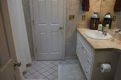 Master Bath has Tub/Shower Combination