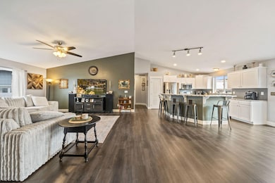 430 E D St, Culver, OR 97734 - photo 5