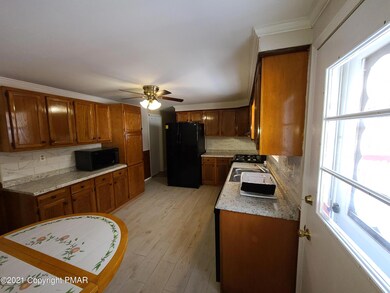 253 Center Rd, Stroudsburg, PA 18360 - photo 3