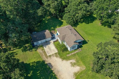 133 Hughes Ln, Magnolia, TX 77354 - photo 2