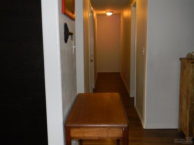 1946 SW 29th St, Redmond, OR 97756 - photo 5