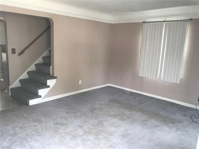 1552 Mapledale Rd, Wickliffe, OH 44092 - photo 2