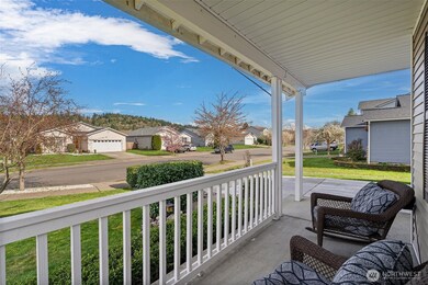 1017 Nunnally Ave NW, Orting, WA 98360 - photo 2