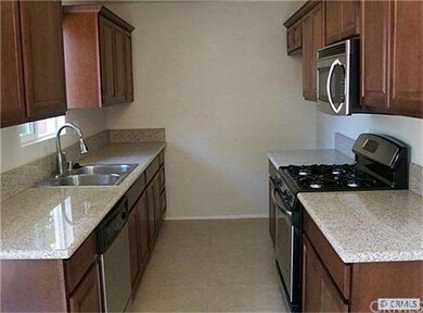 Beautiful Kitchen with New Cabinets, Granite Count