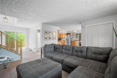 718 W 8th St N, Newton, IA 50208 - photo 5