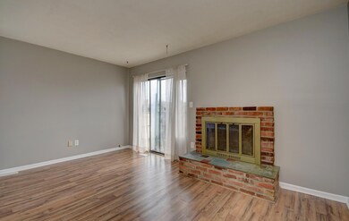 890 Westbury Ln S unit 2-A, Columbus, OH 43228 - photo 5