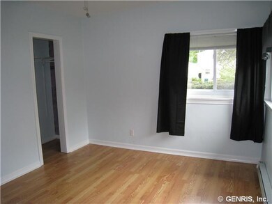 Bedroom Bedroom with Closet
