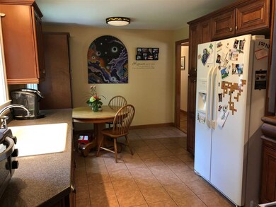 6 Young St, North Woodstock, NH 03262 - photo 3