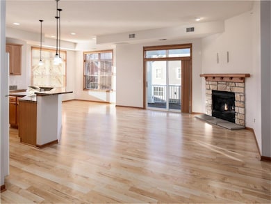 9630 Independence Cir unit 204, Chanhassen, MN 55317 - photo 2