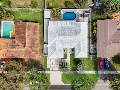 6951 Miami Lakeway S, Hialeah, FL 33014 - photo 3