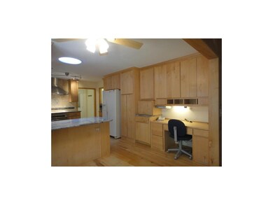 Kitchen Pantry & Cabinets