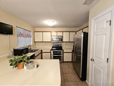 132 Stepping Stone Ln, Albany, GA 31721 - photo 4