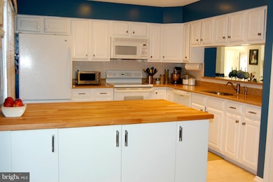 2726 Quarry Heights Way, Baltimore, MD 21209 - photo 4