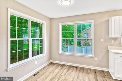 6104 Loriella Park Dr, Fredericksburg, VA 22407 - photo 5