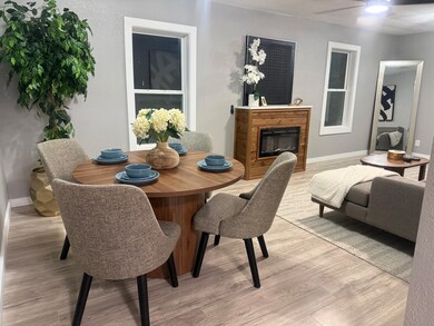 328 N Taylor St, Gainesville, TX 76240 - photo 3