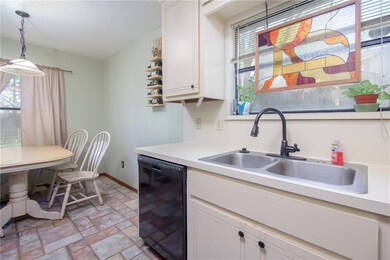 3604 Peregrine Dr, Norman, OK 73072 - photo 6