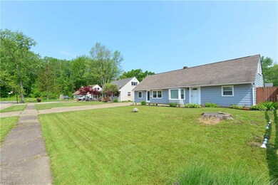 4855 Ferndale Ave, Sheffield Lake, OH 44054 - photo 3