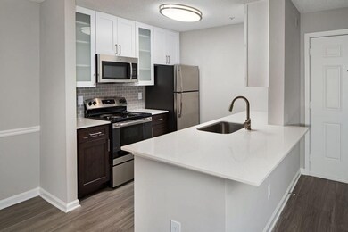 100 Ashford Gables Dr unit 8A-212, Dunwoody, GA 30338 - photo 2