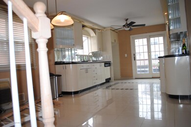 LARGE CUSTOM KITCHEN