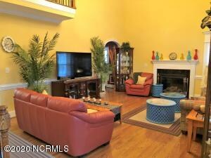 1128 Bryson Dr, Greenville, NC 27834 - photo 2