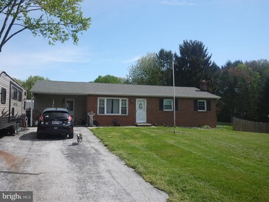 604 Lynn Way, Sykesville, MD 21784 - photo 2