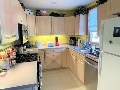 24 Lamoille St, Essex Junction, VT 05452 - photo 2