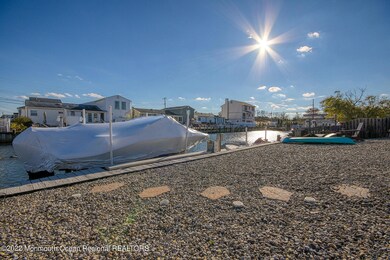 2517 Hiering Rd, Toms River, NJ 08753 - photo 4