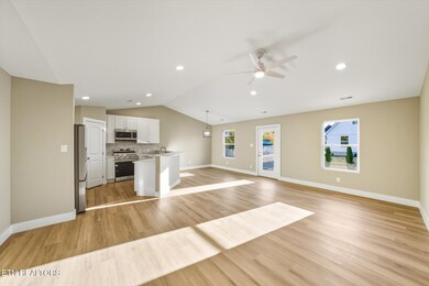 333 Granville Conner Rd, Powell, TN 37849 - photo 5