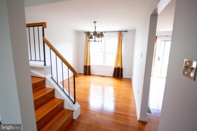 1042 Lake Shore Dr, Bowie, MD 20721 - photo 5