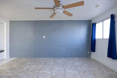 2537 E Willetta St unit 3, Phoenix, AZ 85008 - photo 7
