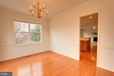 8606 Woods End Dr, Laurel, MD 20723 - photo 7