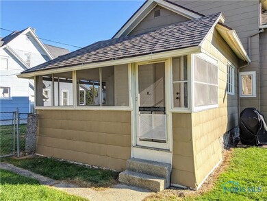 209 E Catherine St, West Unity, OH 43570 - photo 5