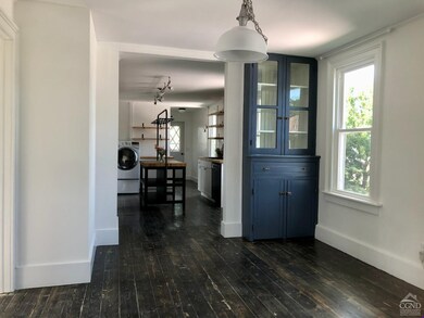 21 8th St unit 3, Hudson, NY 12534 - photo 5