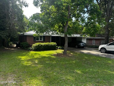506 S 3rd St, Warner Robins, GA 31088 - photo 2