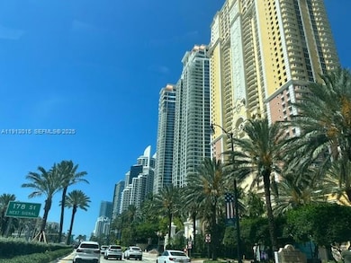 Plaza of the Americas unit 706, Sunny Isles Beach, FL 33160 - photo 4