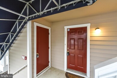 5814 Inman Park Cir unit 801, Rockville, MD 20852 - photo 2