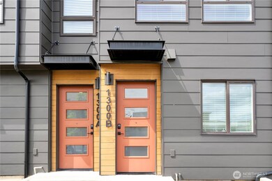 1300 E Remington Ct unit B, Seattle, WA 98122 - photo 2