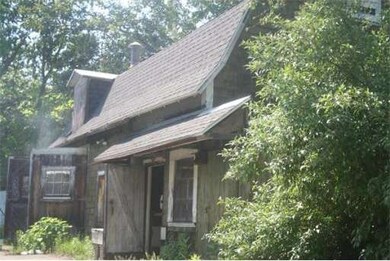 297 West St, Ludlow, MA 01056 - photo 5