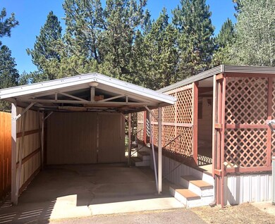 19950 Driftwood Ln unit 307, Bend, OR 97702 - photo 4